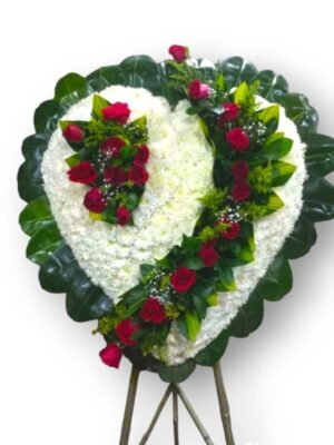 Corona Tipo Corazón Cerca a Funeraria